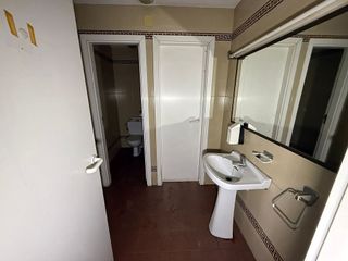 Local comercial en alquiler en La Maternitat i Sant Ramon en Barcelona