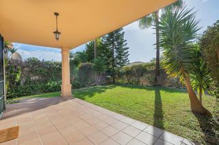 Casa pareada en venta en Calahonda en Mijas