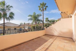 Casa pareada en venta en Calahonda en Mijas