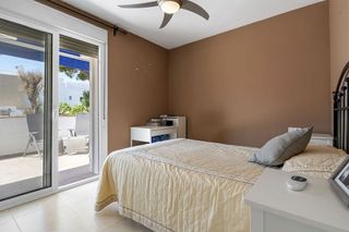 Piso en venta en Nueva Andalucía centro en Marbella