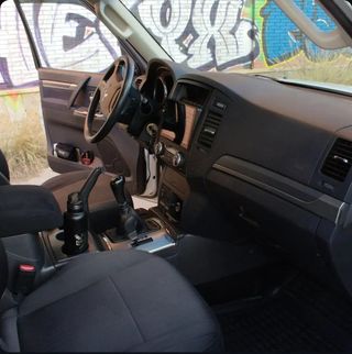 Mitsubishi Montero 2014