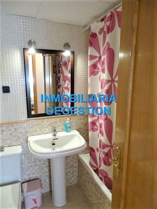 Piso en venta en Linares
