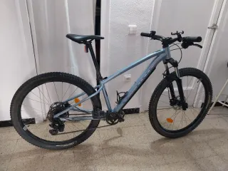 Bicicleta Rockrider BTT. Talla S