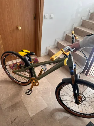 Bicicleta BMX Dirt Jump