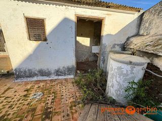 Casa en venta en Carmona