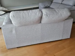 Sofá de 2 plazas  Hay 2 sofas iguales Preciounidad