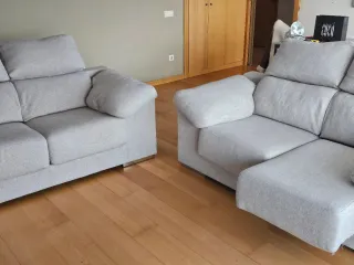 Sofá de 2 plazas  Hay 2 sofas iguales Preciounidad