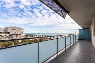 Piso en venta en Port en Badalona