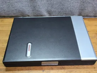 Portátil Compaq Evo N1020v + Maletín