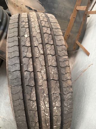 Neumático Camión Dunlop 305/70R19.5 SP346