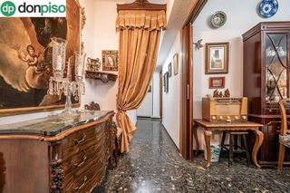 Piso en venta en Centro - Sagrario en Granada