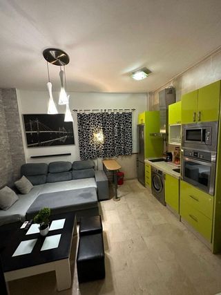 Piso en venta en Gamarra - La Trinidad en Málaga