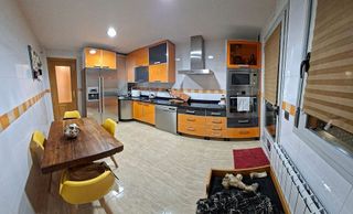 Casa adosada en venta en Tomelloso