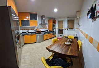 Casa adosada en venta en Tomelloso