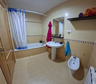 Casa adosada en venta en Tomelloso