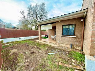 Casa pareada en venta en Valdeaveruelo