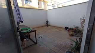 Casa adosada en venta en Santa Cruz - Industria - Polígono Campollano en Albacete