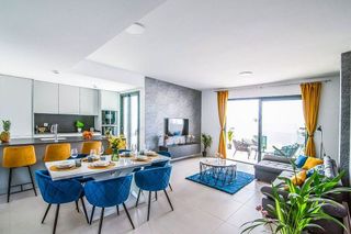 Piso en venta en Zona Sohail en Fuengirola