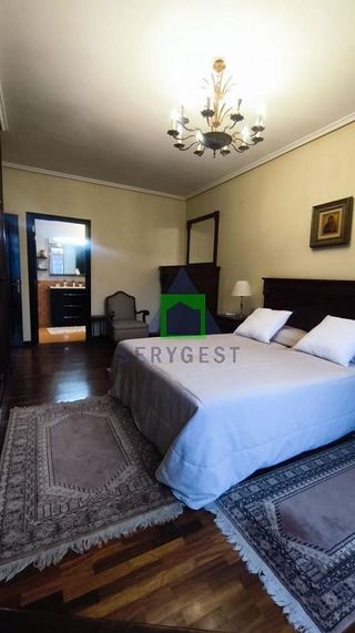 Piso en venta en Centro en Ourense