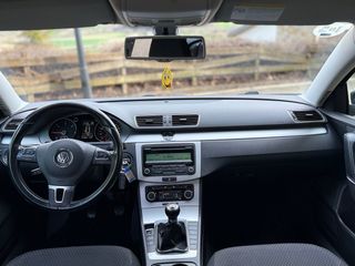 Volkswagen Passat 2011