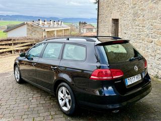 Volkswagen Passat 2011