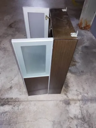 Armario baño wengue madera y cristal