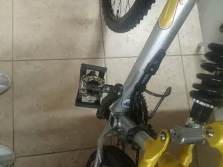 Bicicleta de Montaña Doble Suspensión