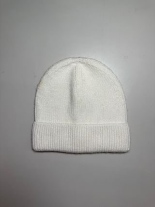 Gorro de lana blanco