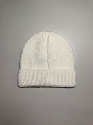 Gorro de lana blanco