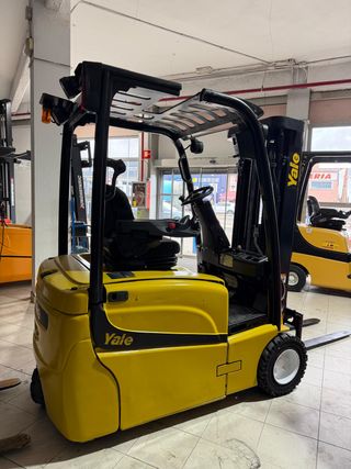 Carretilla elevadora Yale 2000kg