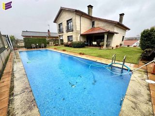 Chalet en venta en Porriño (O)