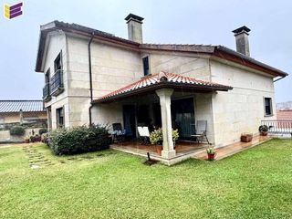 Chalet en venta en Porriño (O)