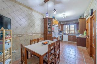 Chalet en venta en Baza