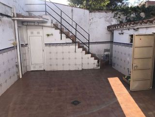 Chalet en venta en El Raval - Safaretjos en Santa Coloma de Gramanet