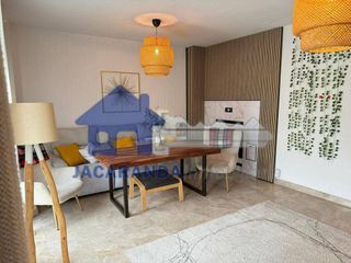 Chalet en venta en Montequinto en Dos Hermanas