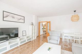 Piso en venta en Sant Antoni en Barcelona