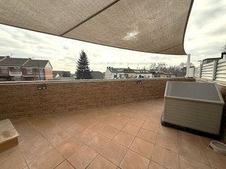 Casa adosada en venta en Palau-solità i Plegamans