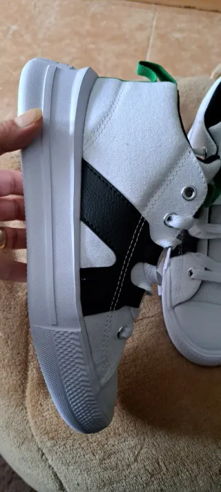 Zapatillas Converse All Star Blancas y Negras