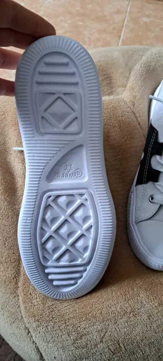 Zapatillas Converse All Star Blancas y Negras