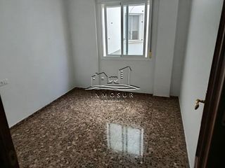 Piso en venta en Lucena