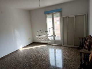 Piso en venta en Lucena