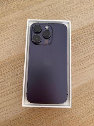 iPhone 14 Pro con Caja y Accesorios