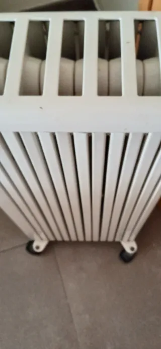 Estufa DeLonghi Blanca