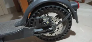 Xiaomi Essential + Rueda Maciza Regalo