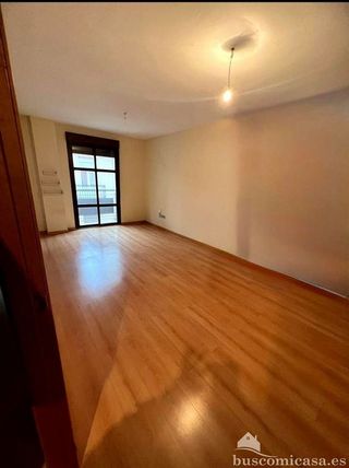 Piso en venta en Linares
