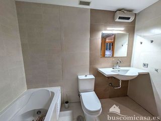 Piso en venta en Linares