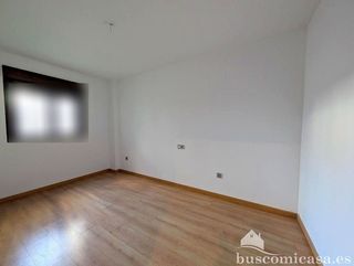 Piso en venta en Linares