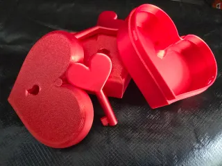 Caja Corazón Roja con Llave