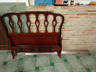 Armario de madera color cerezo mas cama de 90 más