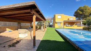 Chalet en venta en Vilamarxant